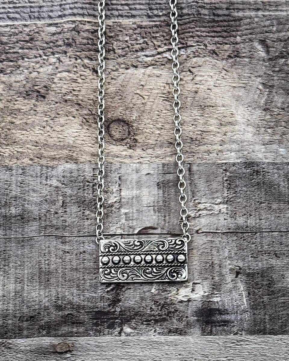 Ashcroft Engraved Bar Necklace - Image 4