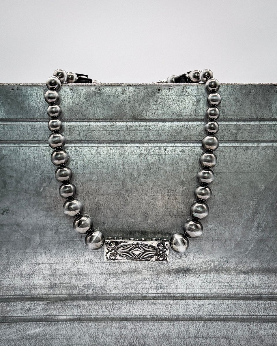 Ashcroft Pearl Bar Necklace - Image 2