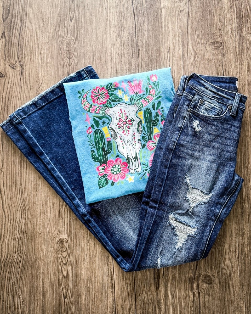 Desert Bloom Cow Skull Tee in Turquoise - Image 4