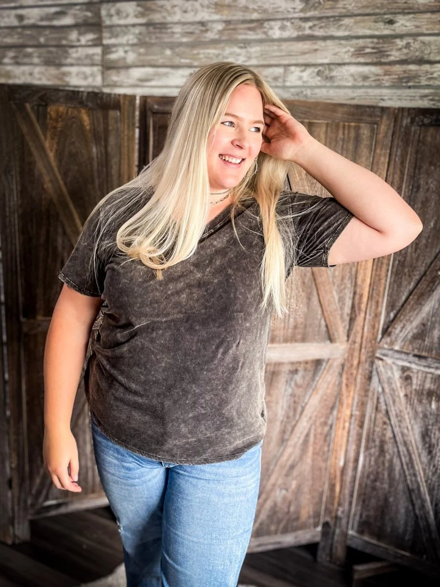 Frisco Acid Wash V-Neck Tee in Ash Black - Image 7