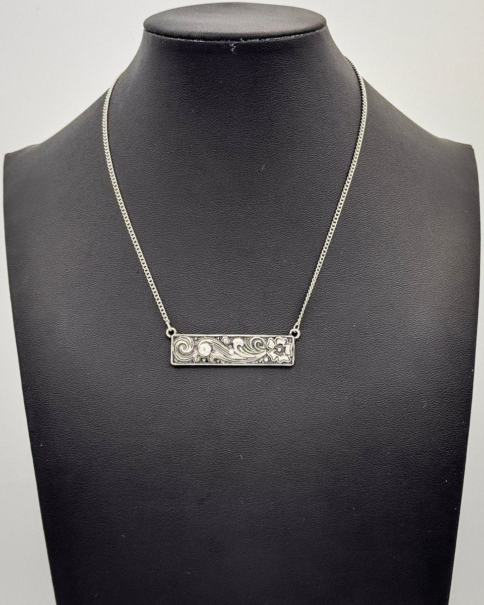 Heritage Scroll Bar Necklace - Image 2