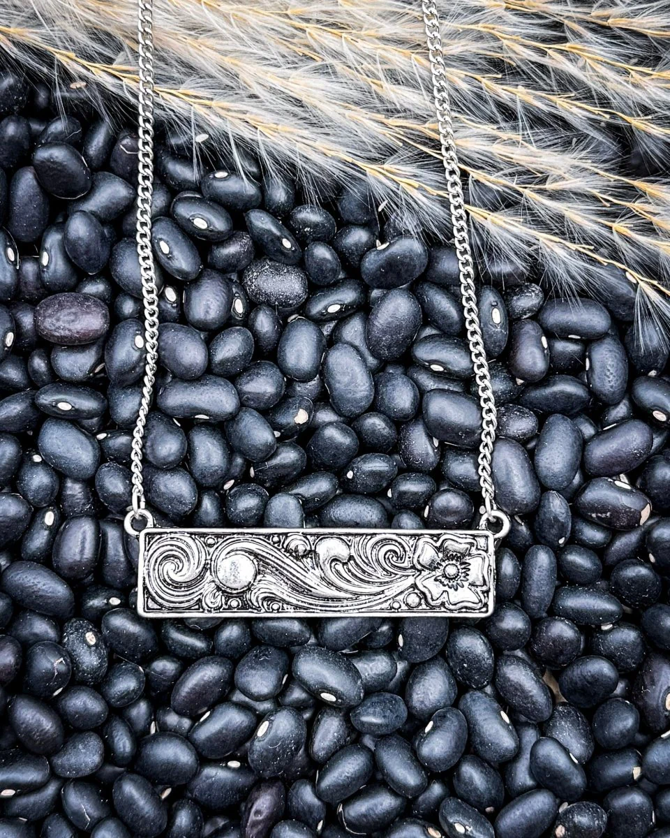 Heritage Scroll Bar Necklace - Image 3