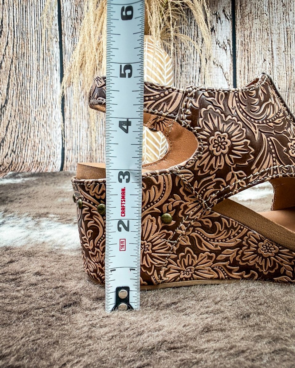 Isabella Tooled Wedge in Tan by Very G - Image 9