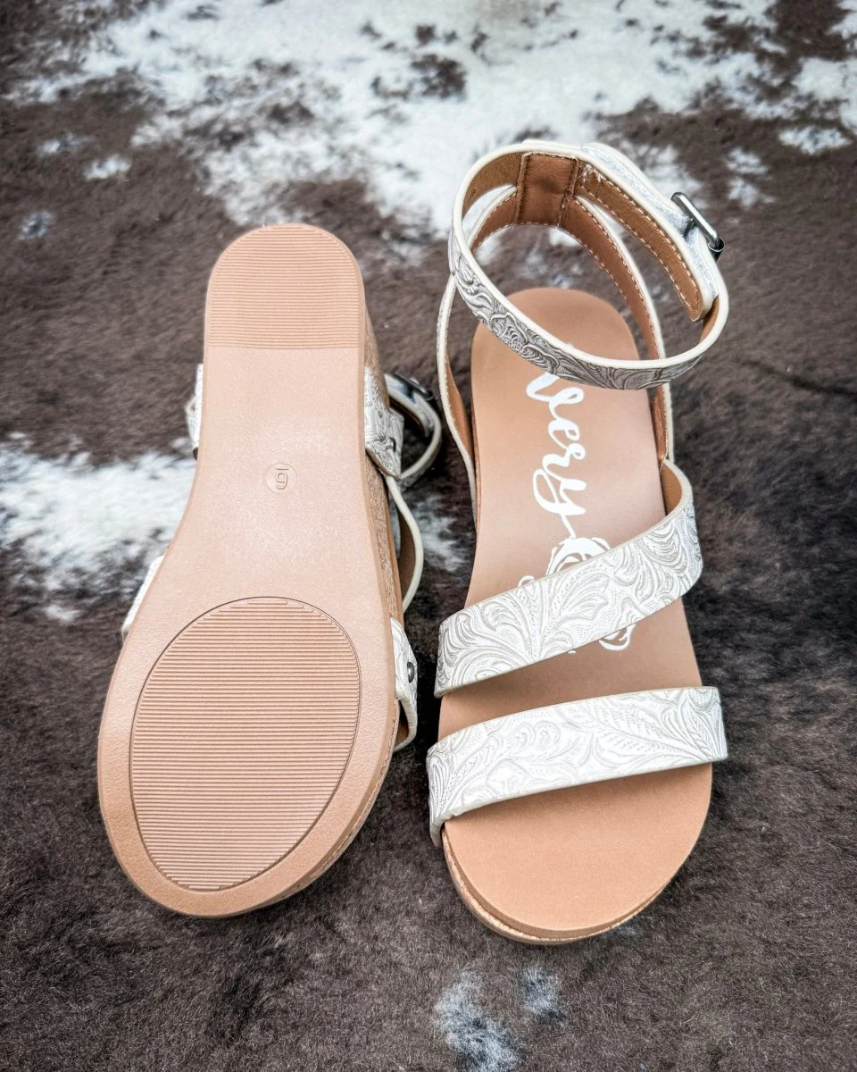 Kiara Tooled Wedge Sandal in Light Grey by Very G - Image 6