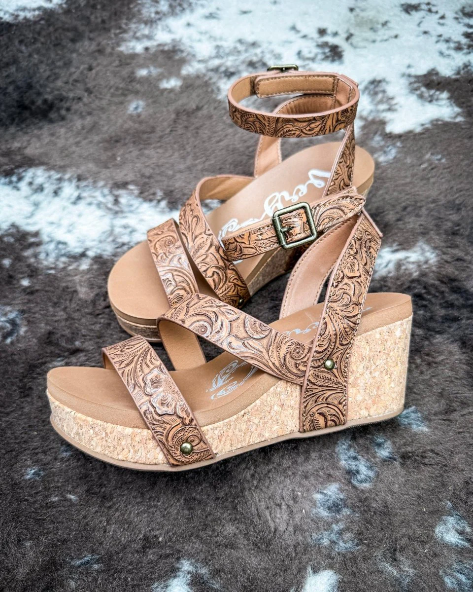 Kiara Tooled Wedge Sandal in Tan by Very G - Image 3