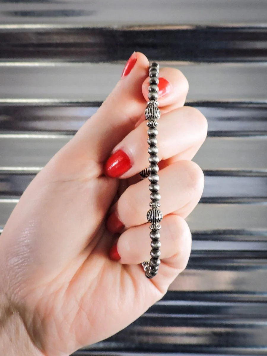 Leanne Stackable Stretch Bracelet Set - Image 4