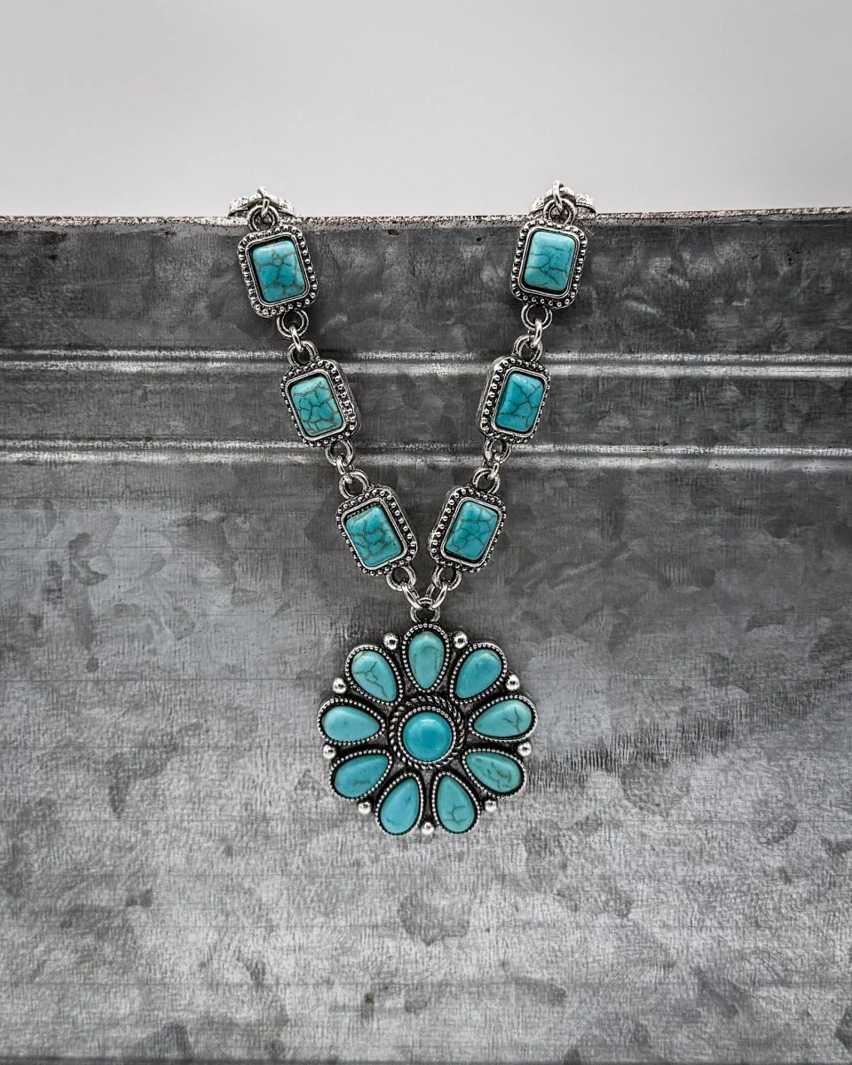 Mesa Monarch Statement Necklace - Image 3