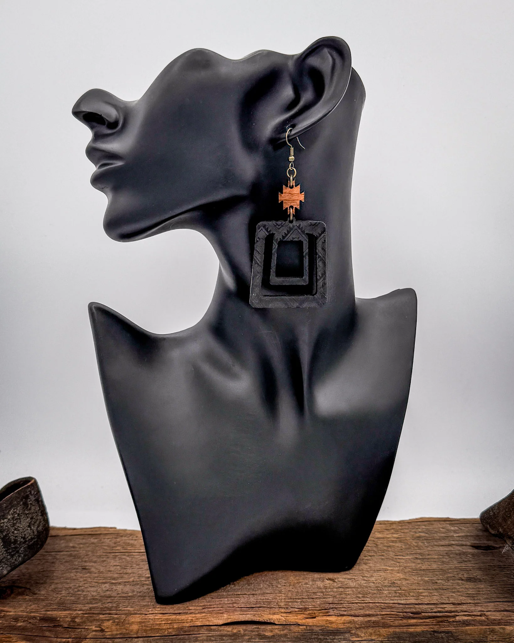 Midnight Ridge Cutout Earrings in Black - Image 3