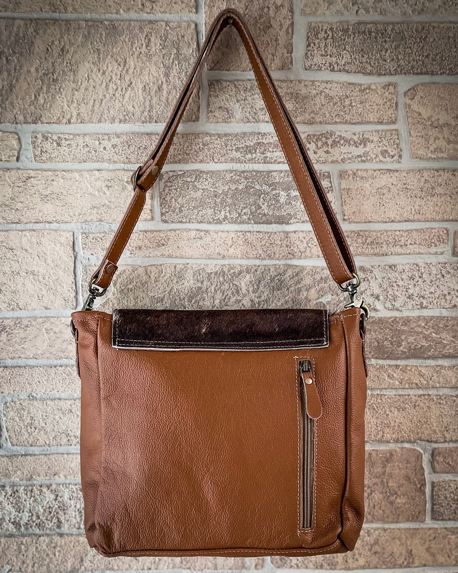 Mangnifique Concealed Carry Bag by Myra Bag - Image 5