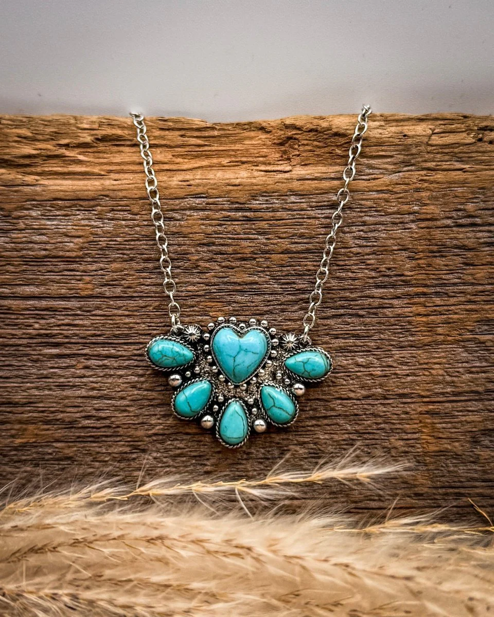 Saddle Bloom Heart Necklace