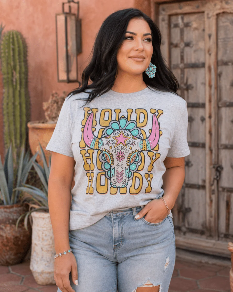 Sierra Bloom Rhinestone Howdy Tee in Gray - Image 2
