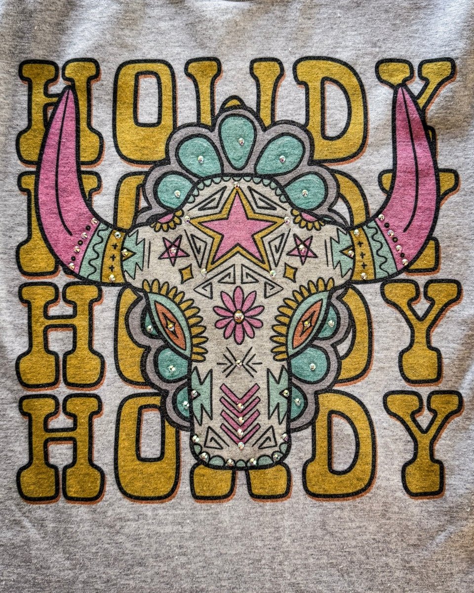 Sierra Bloom Rhinestone Howdy Tee in Gray - Image 5