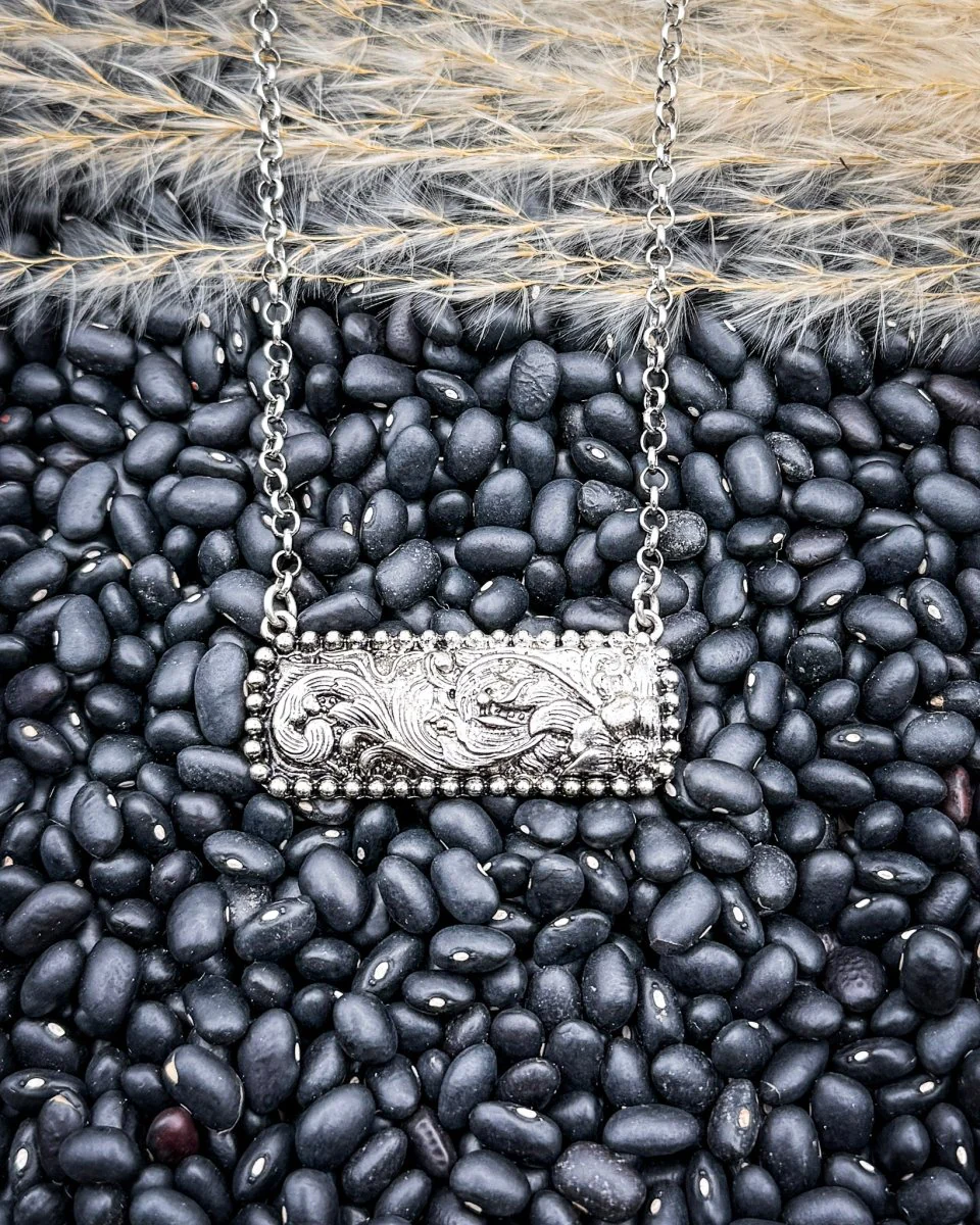 Silverthorne Etched Bar Necklace