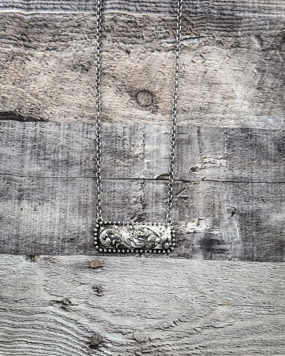 Silverthorne Etched Bar Necklace - Image 4