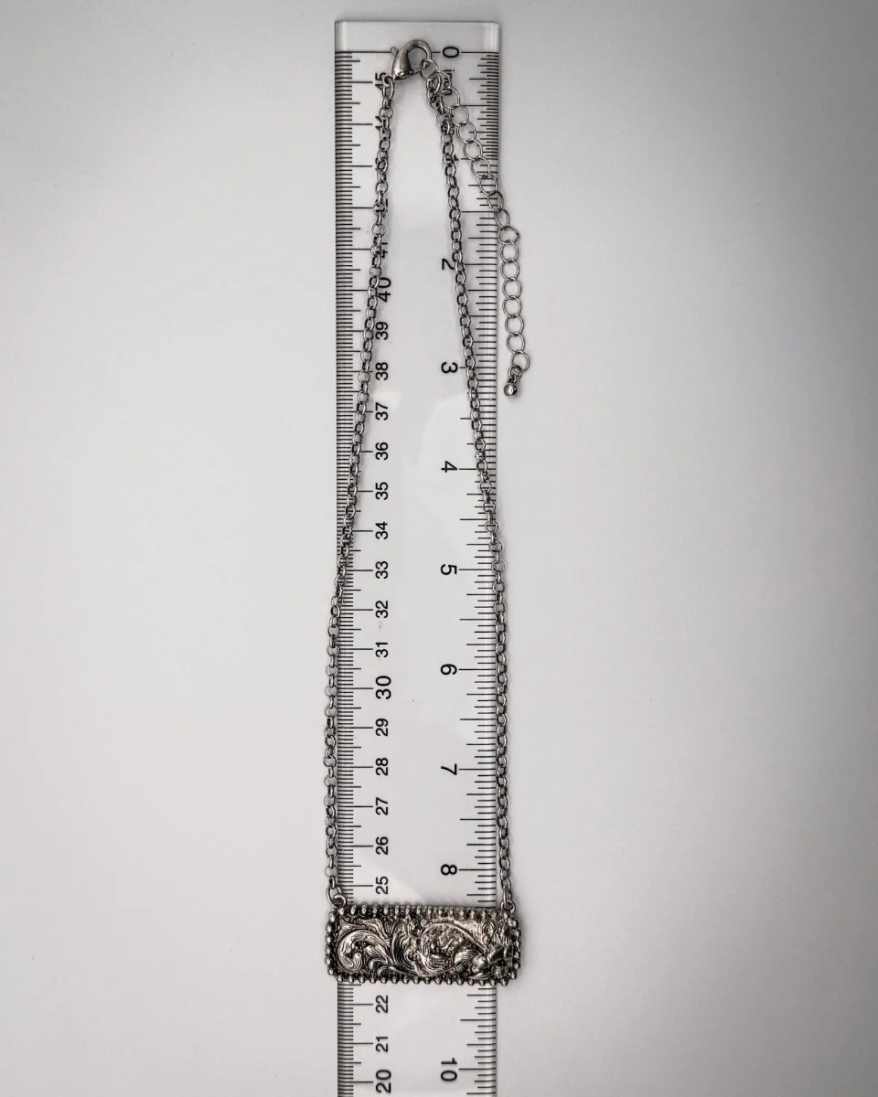 Silverthorne Etched Bar Necklace - Image 5