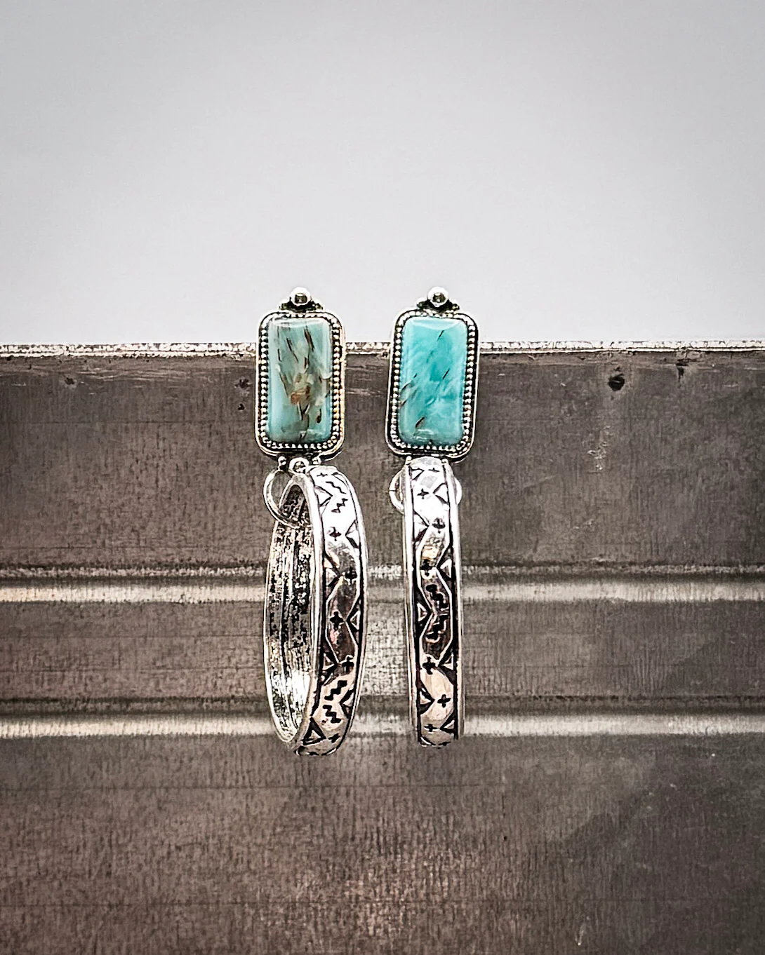 Solace Loop Textured Hoop Earrings - Image 2