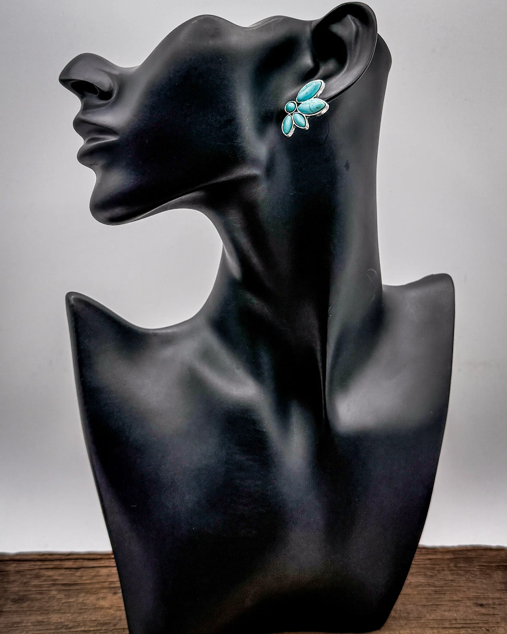 Solene Stud Earrings in Teal - Image 3