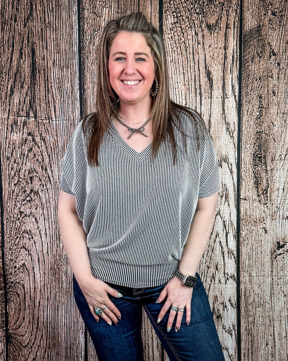 Sonora Flow Ribbed Batwing Top in Salt and Pepper - Image 4
