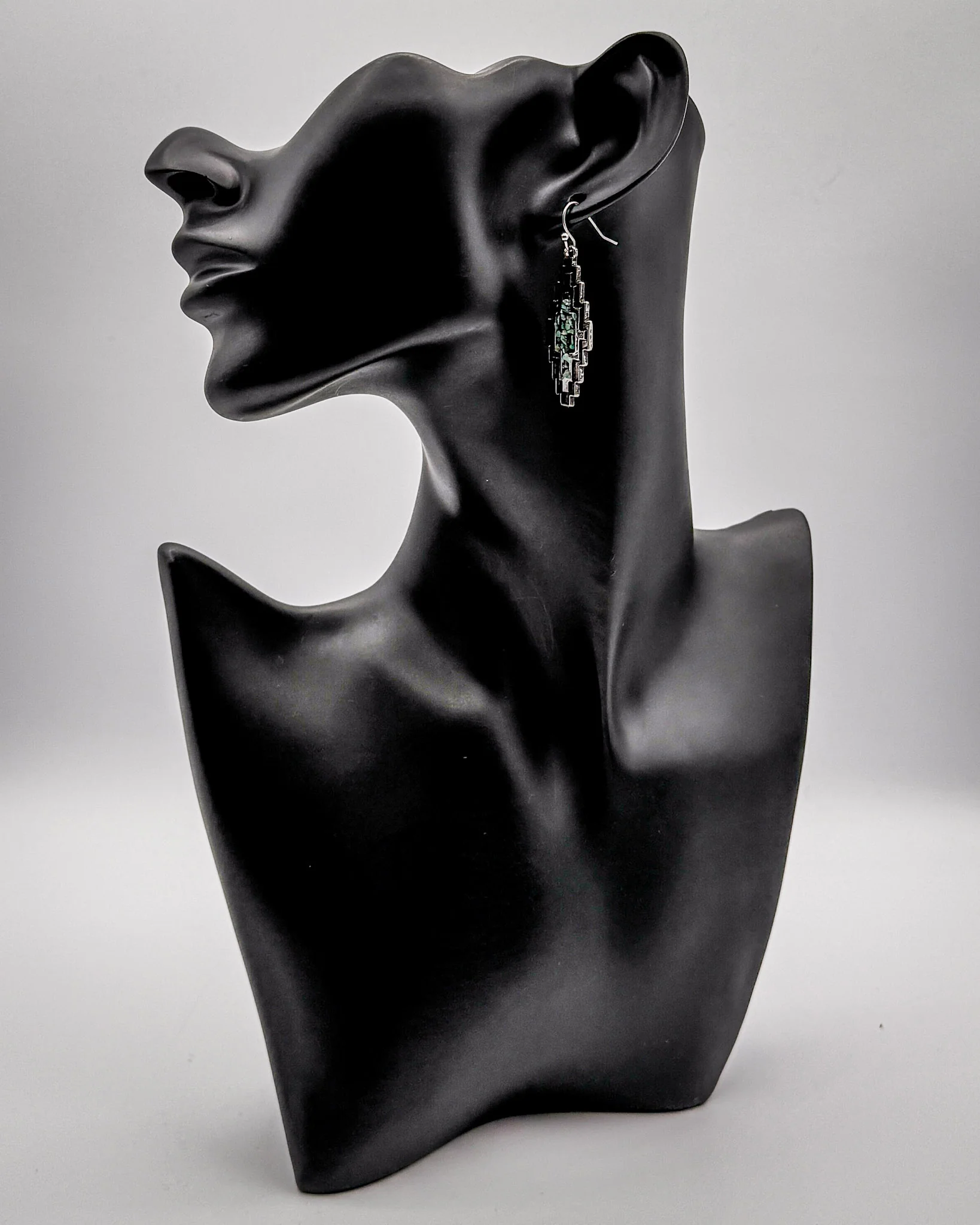 Stone Inlay Geo Dangle Fashion Earrings - Image 3
